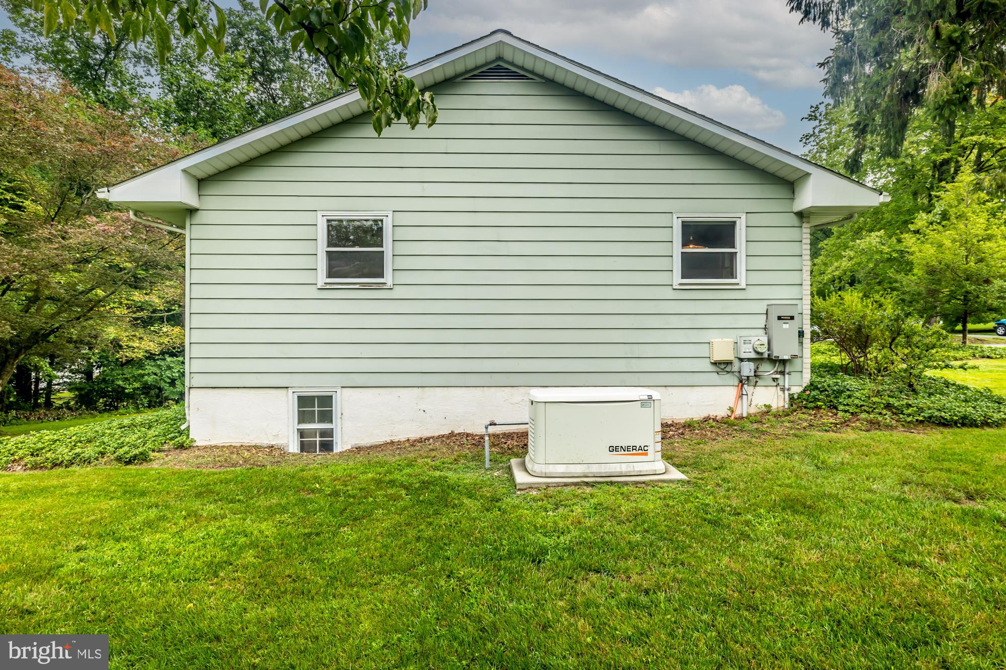 102 GARNET LANE