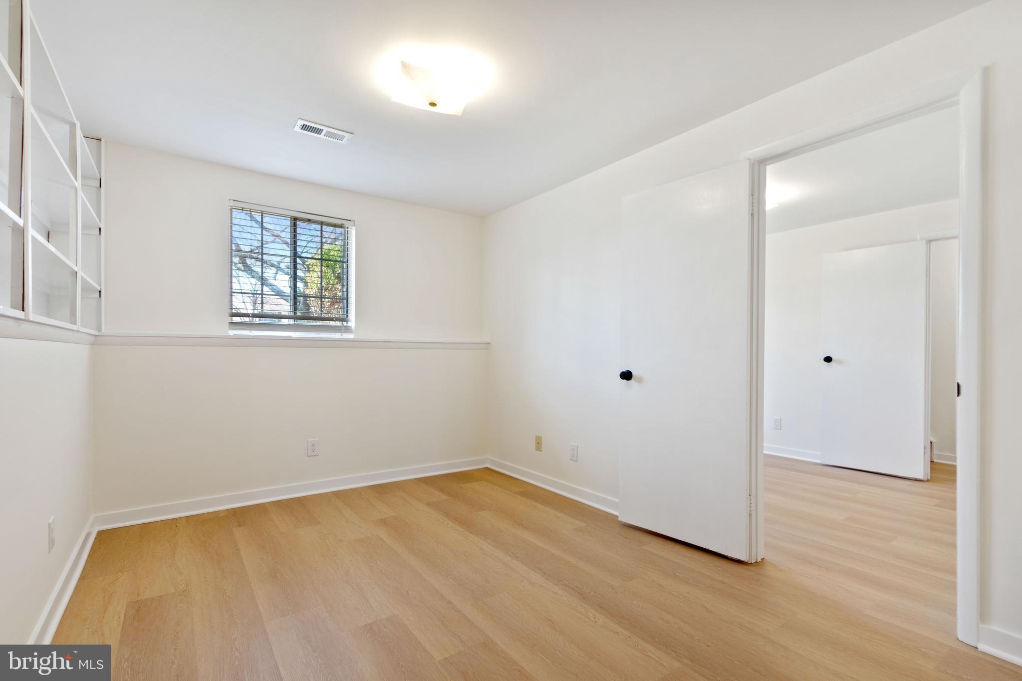 PLEASANT VALLEY - Residential Lease