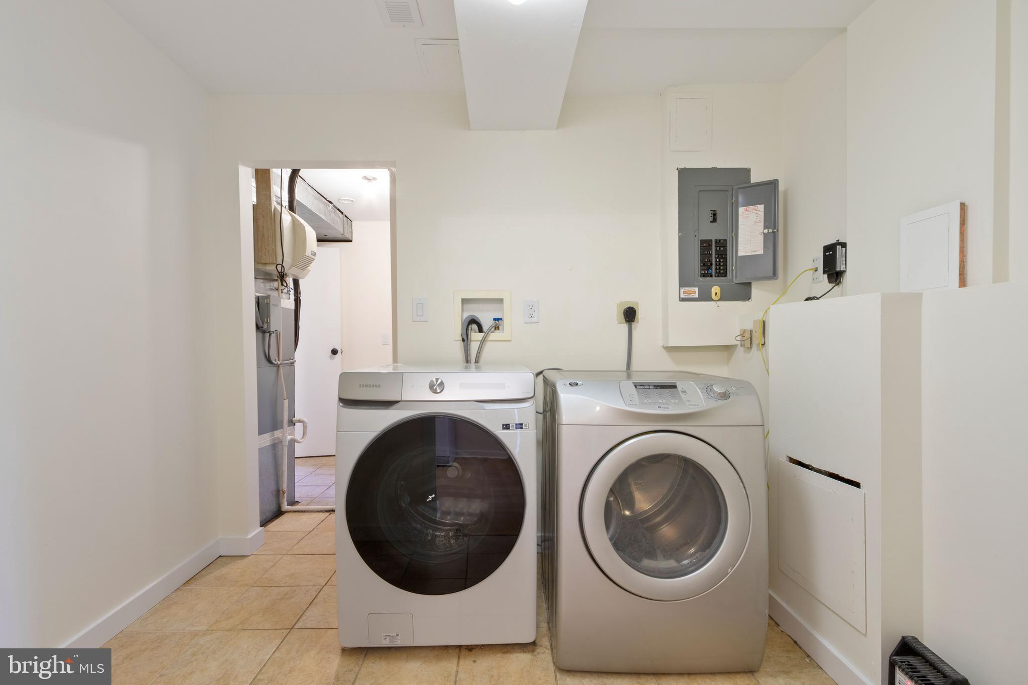 PLEASANT VALLEY - Residential Lease