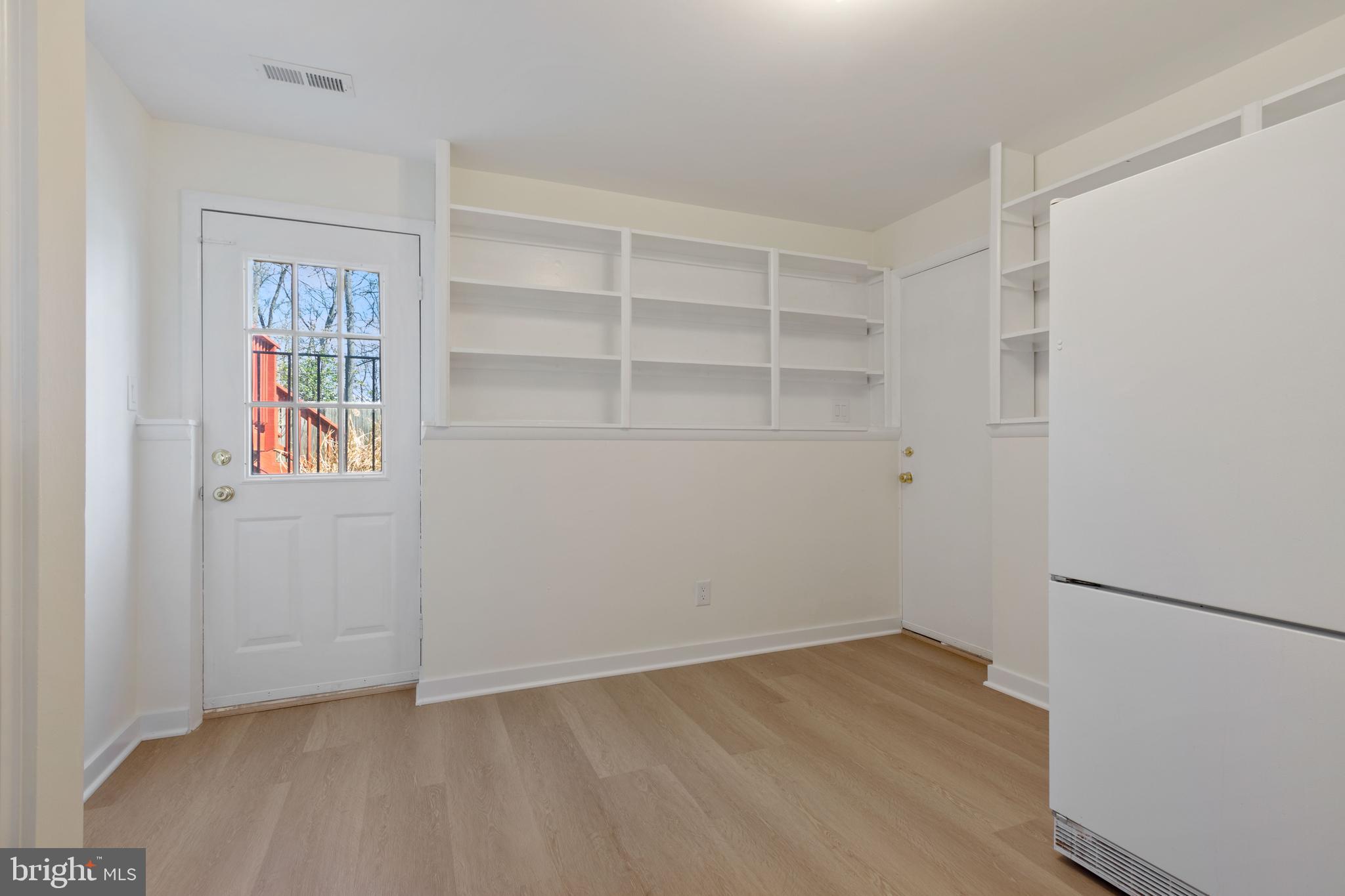 PLEASANT VALLEY - Residential Lease