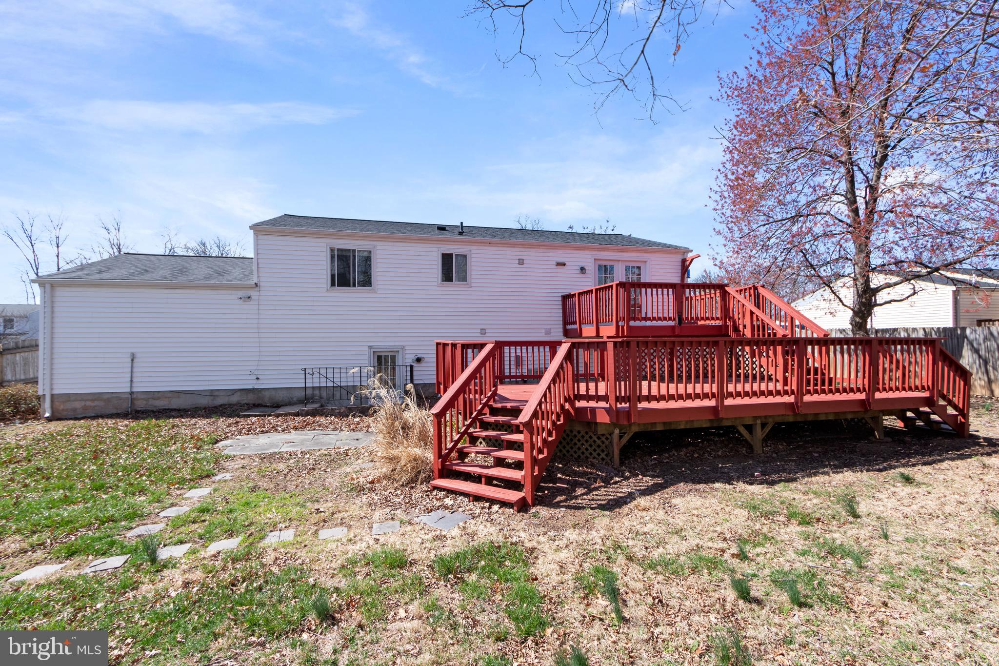 PLEASANT VALLEY - Residential Lease