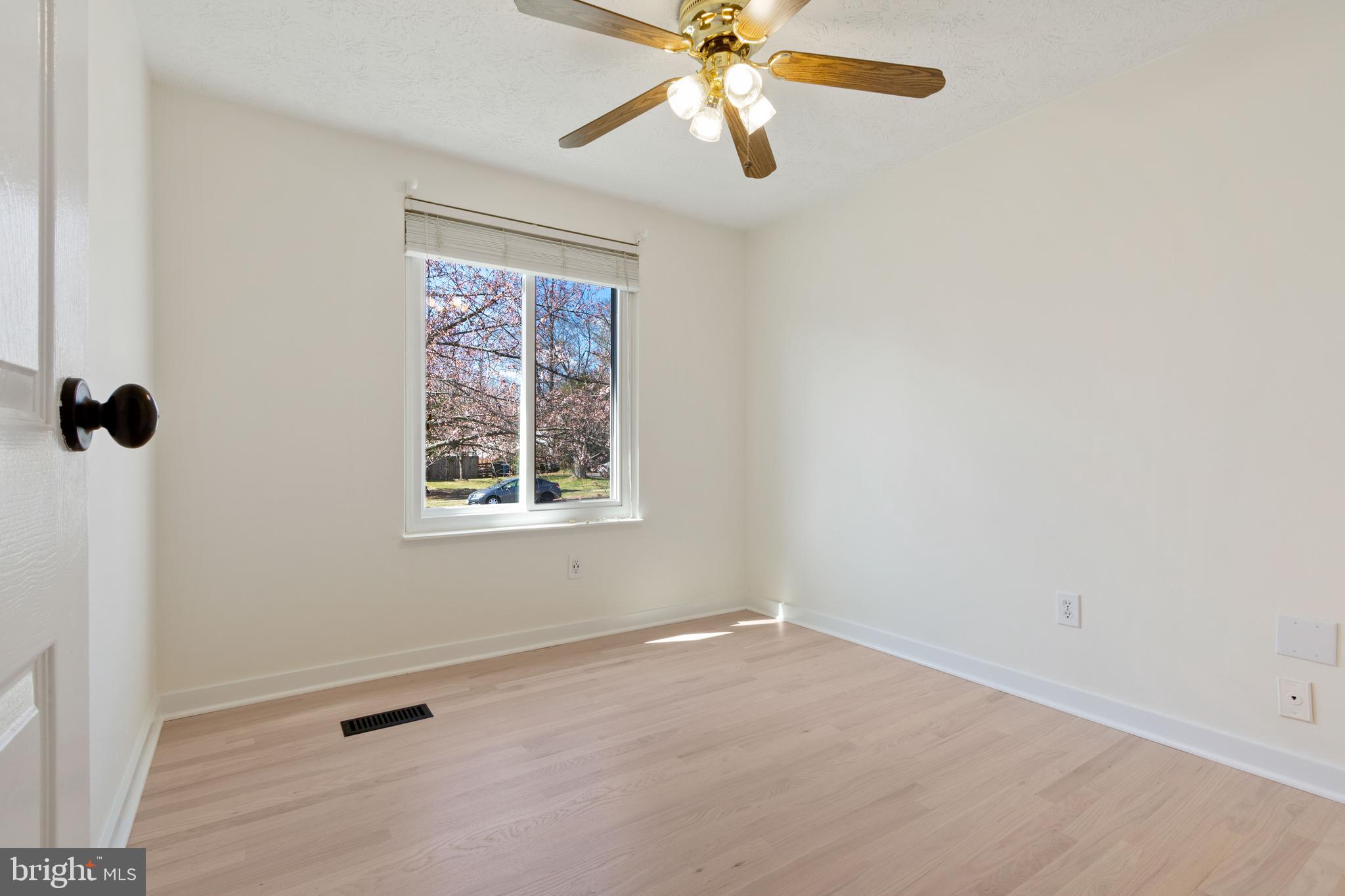 PLEASANT VALLEY - Residential Lease