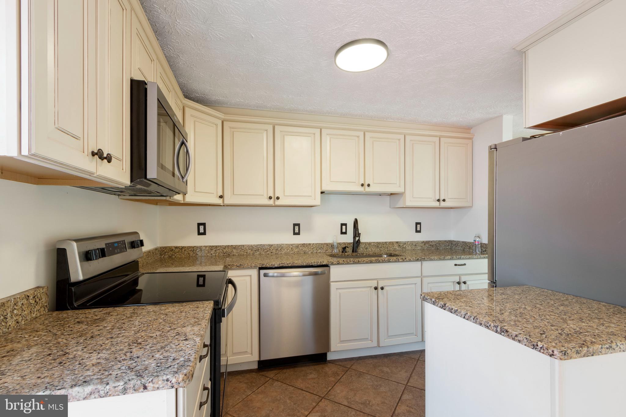 PLEASANT VALLEY - Residential Lease