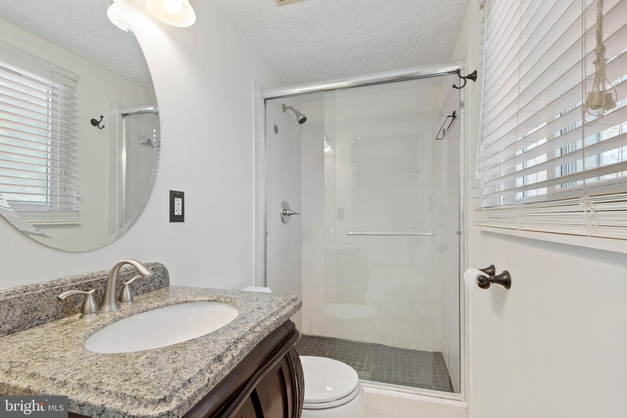 PLEASANT VALLEY - Residential Lease