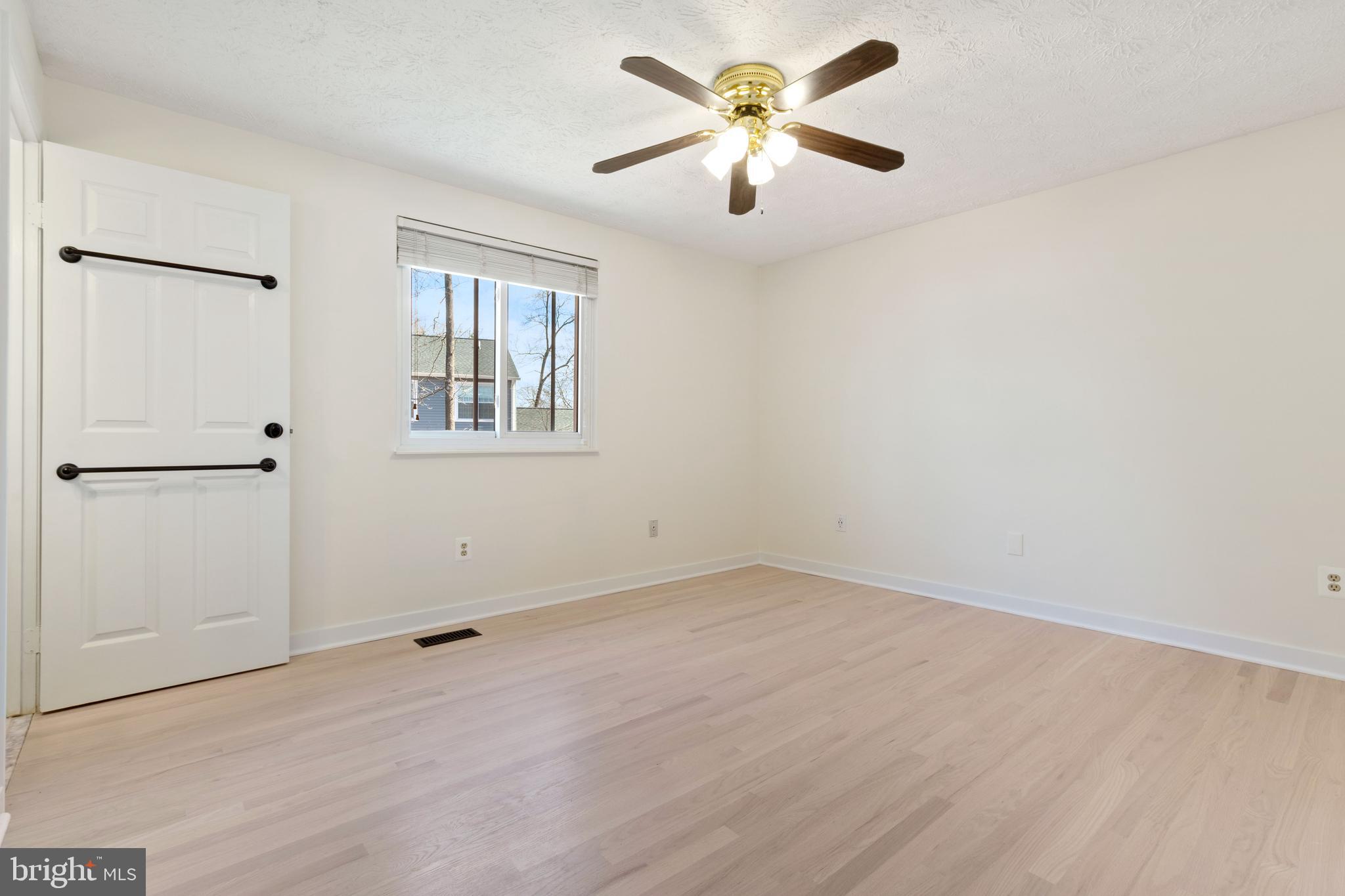 PLEASANT VALLEY - Residential Lease