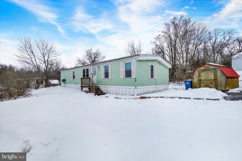 Mobile Home For Sale - 29 Chesapeake Estate<br/> THOMASVILLE, PA 17364