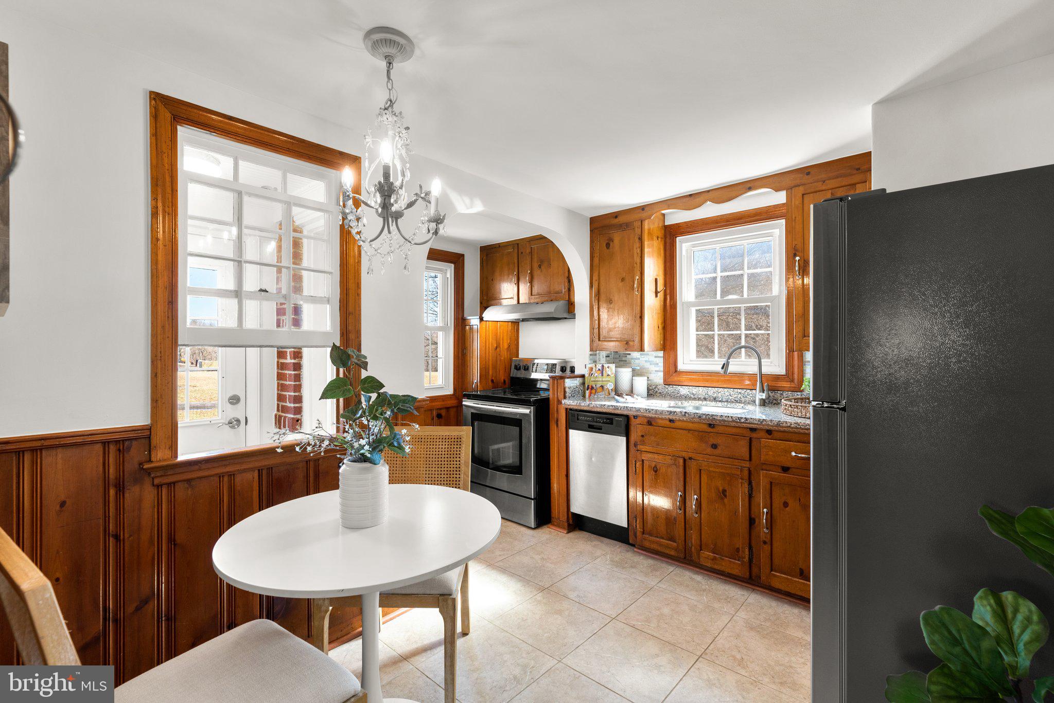 DAMASCUS OUTSIDE - Residential