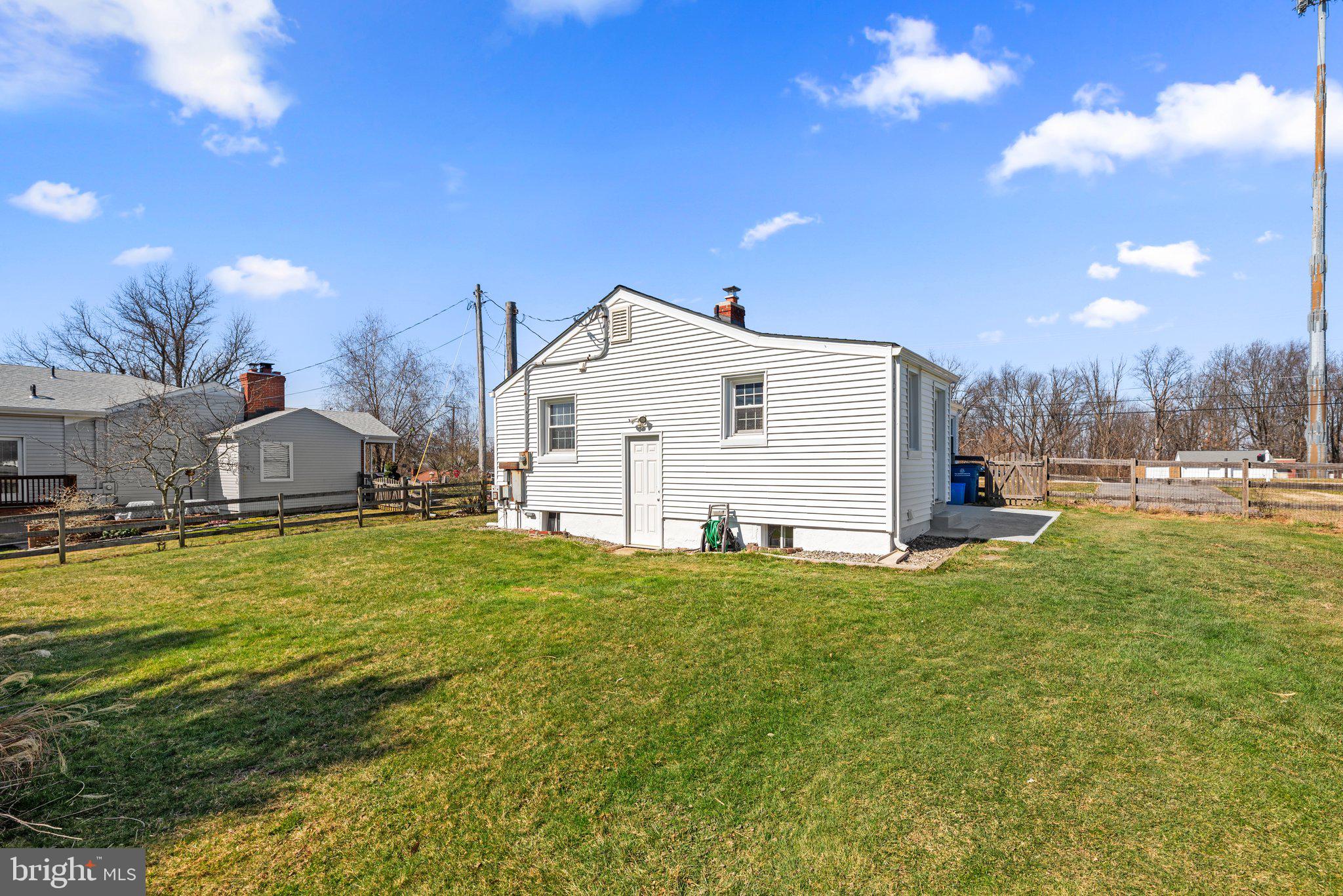 DAMASCUS OUTSIDE - Residential