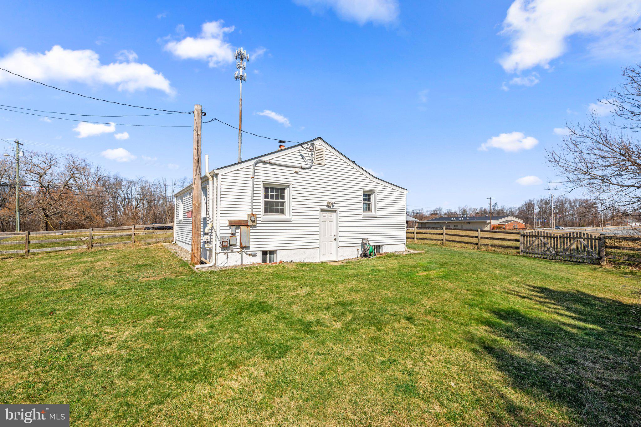 DAMASCUS OUTSIDE - Residential