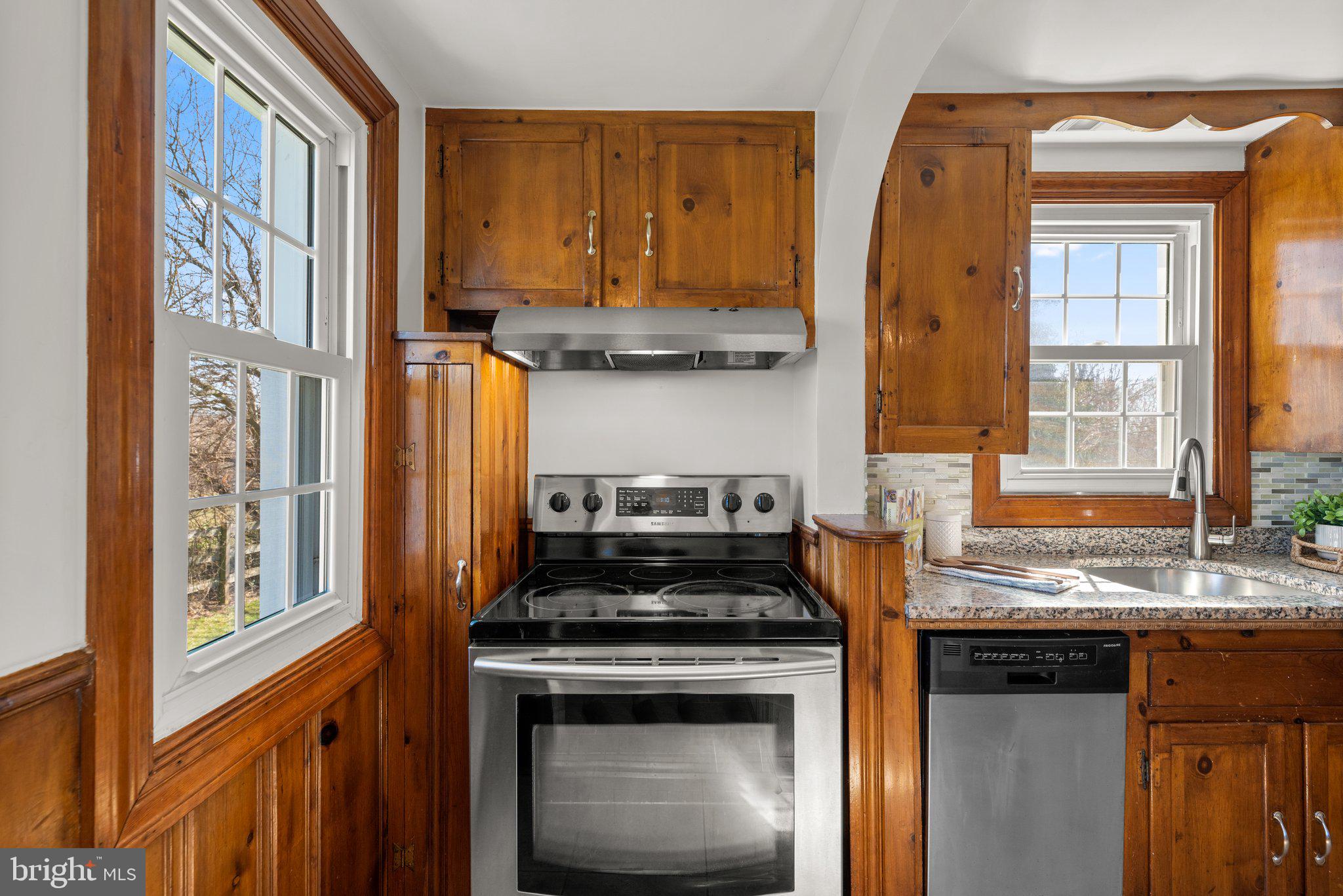 DAMASCUS OUTSIDE - Residential