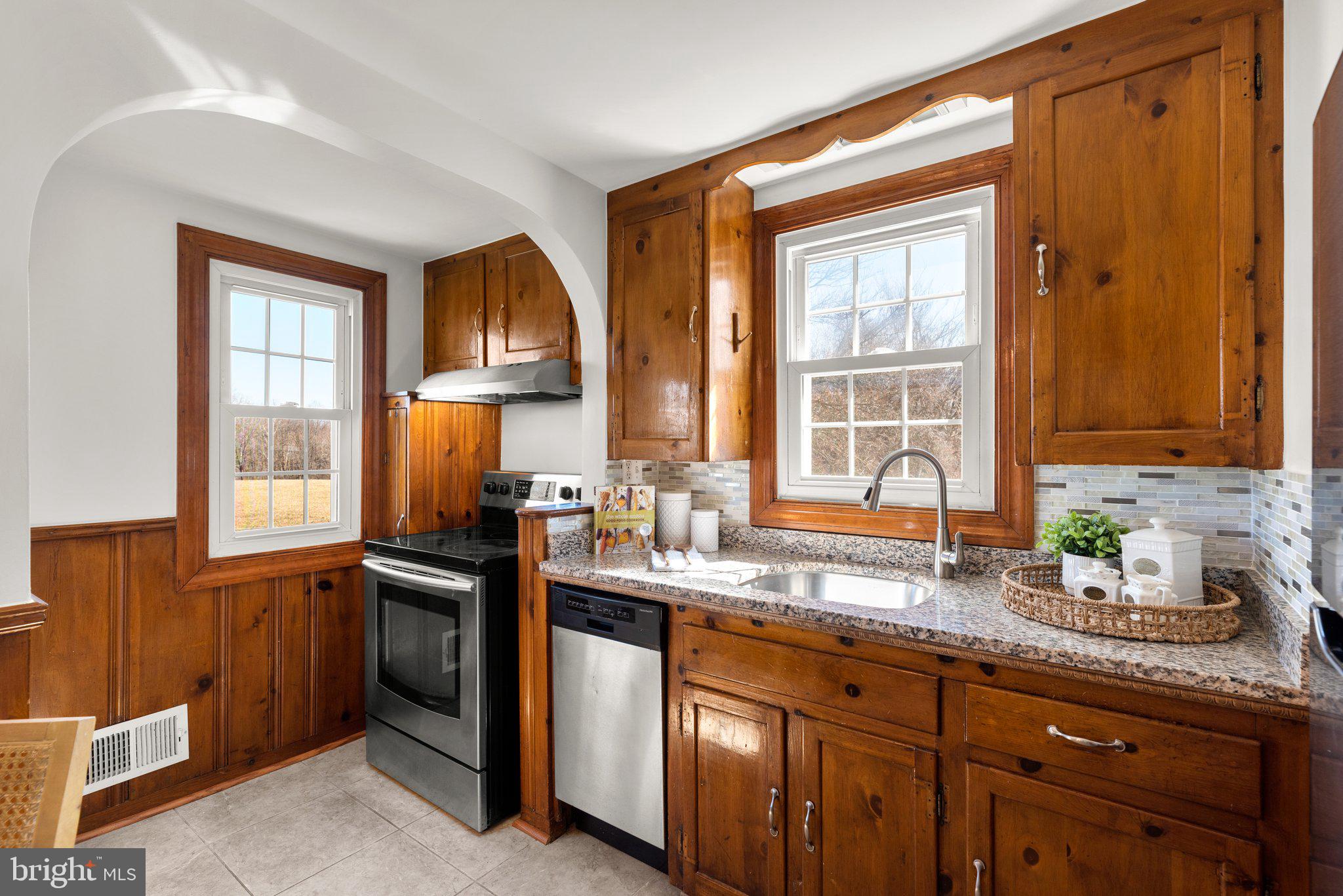 DAMASCUS OUTSIDE - Residential