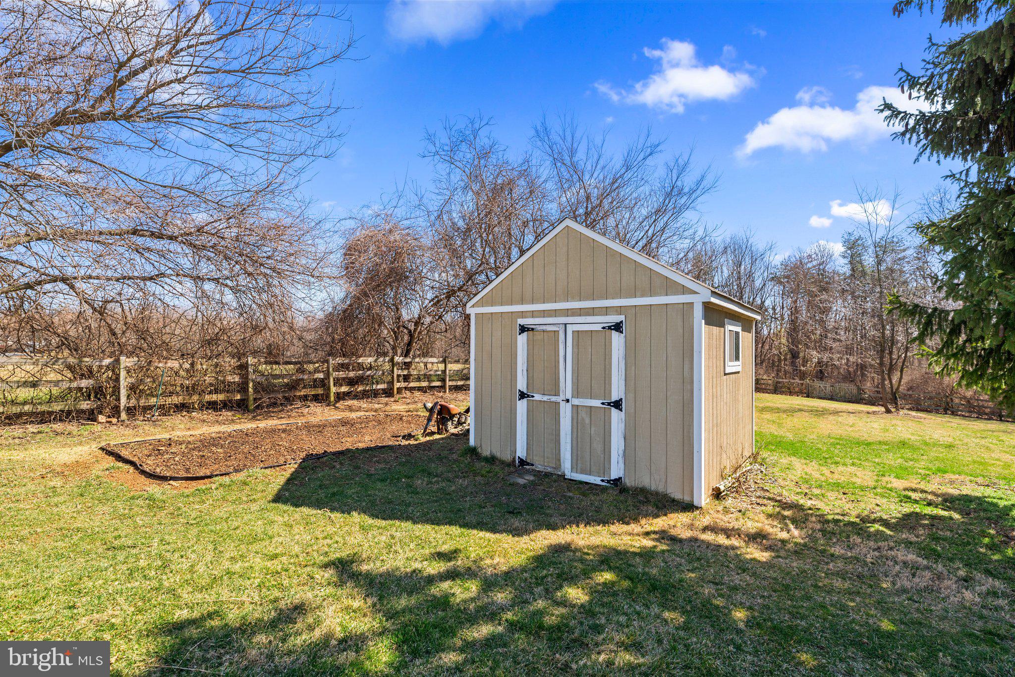 DAMASCUS OUTSIDE - Residential