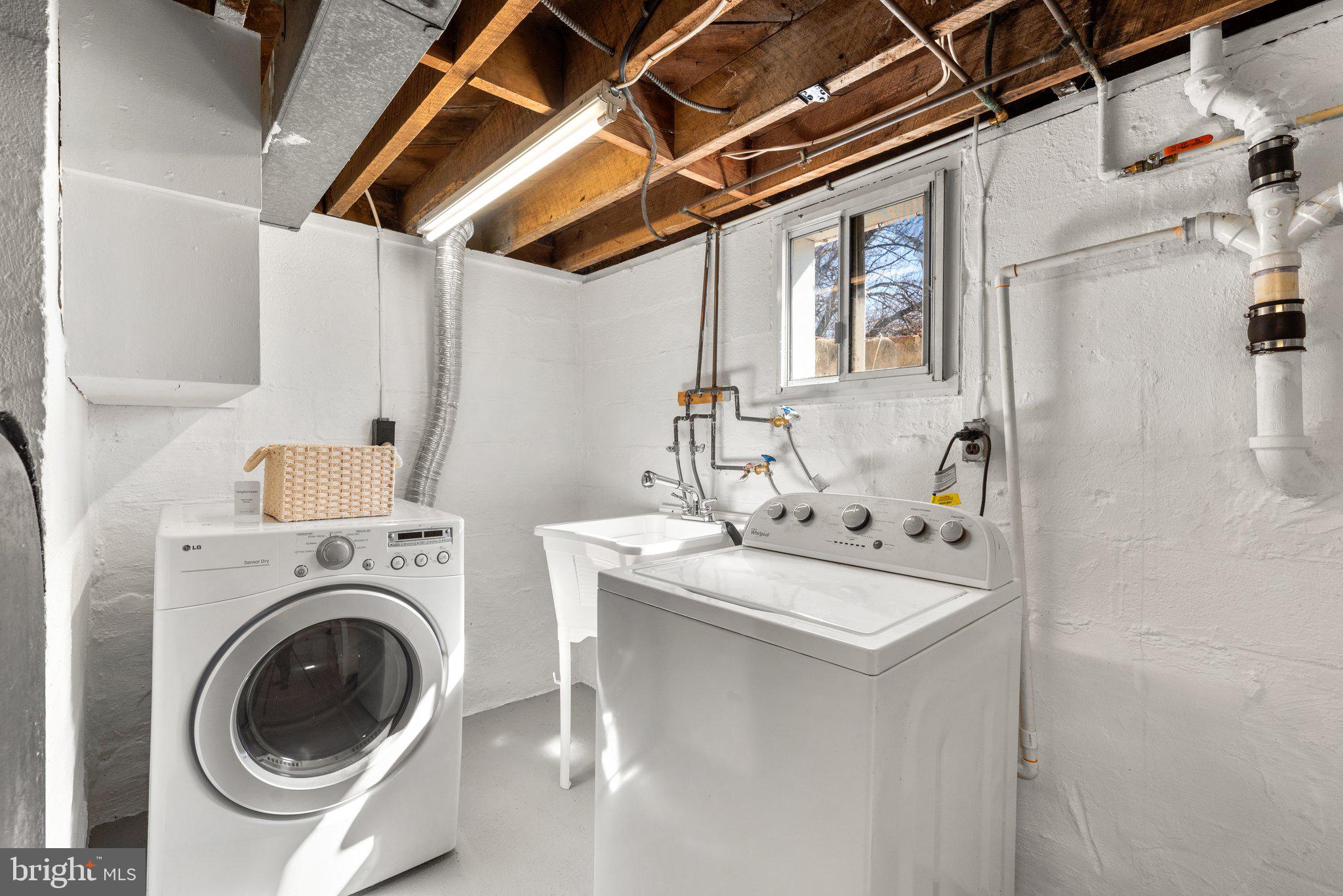 DAMASCUS OUTSIDE - Residential