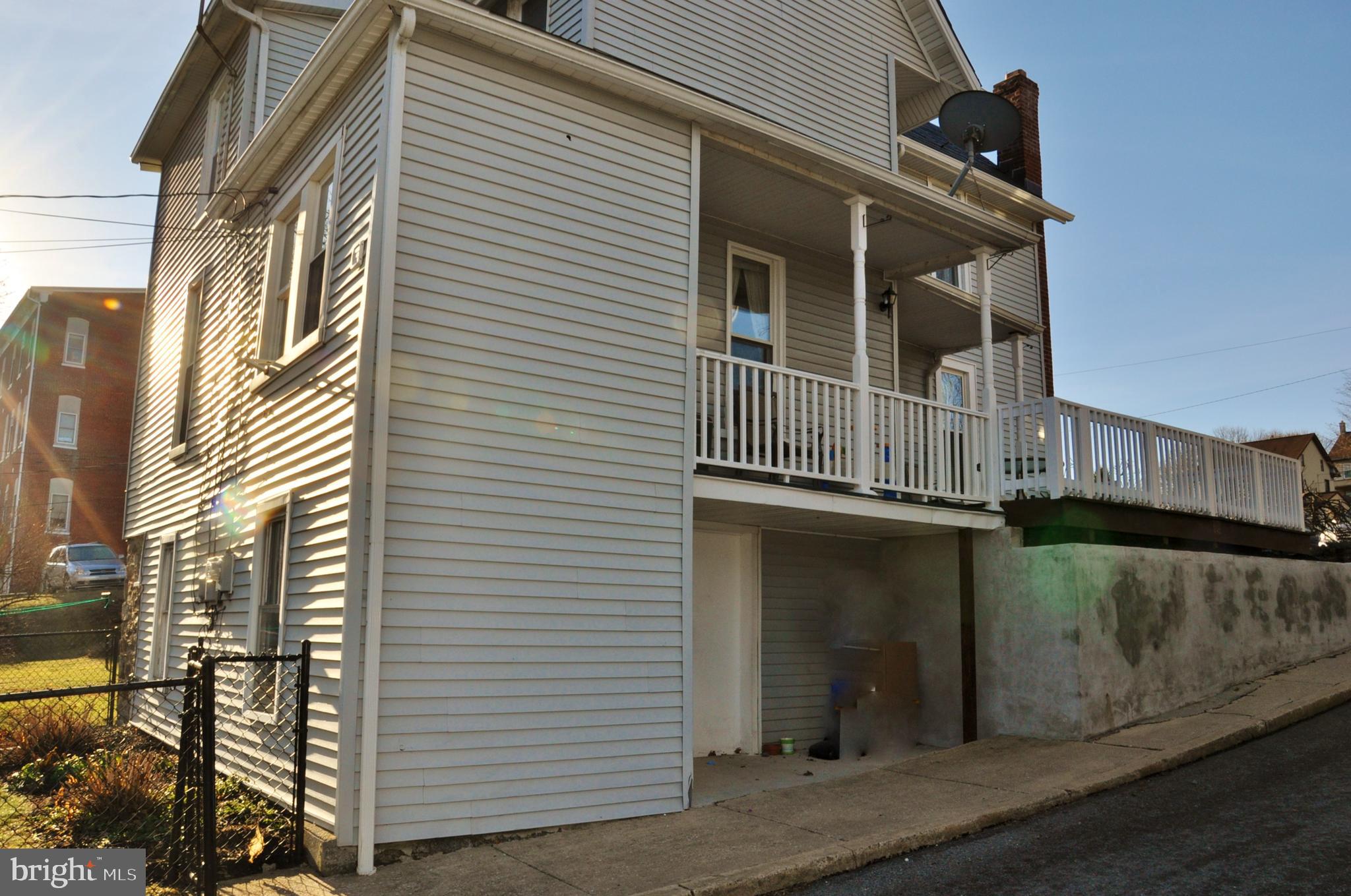 YOE BORO - Residential