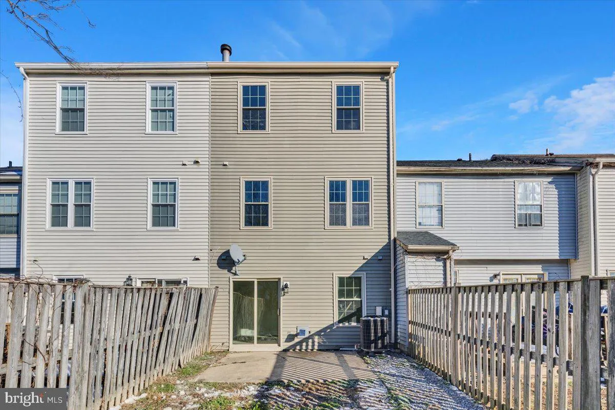 Indian Head, Maryland 20640, United States, 4 Bedrooms Bedrooms, ,3 BathroomsBathrooms,Residential,Contingent,20116