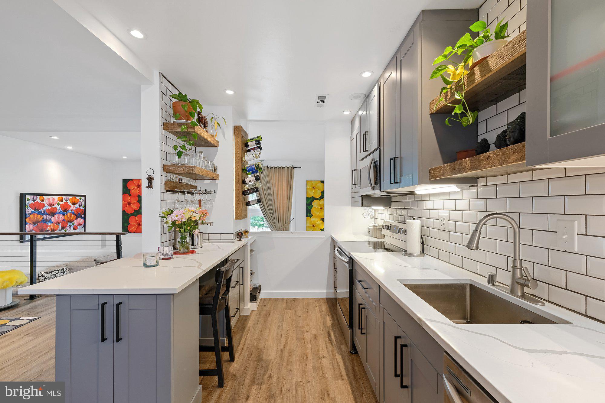 THOMAS CHOICE - Residential