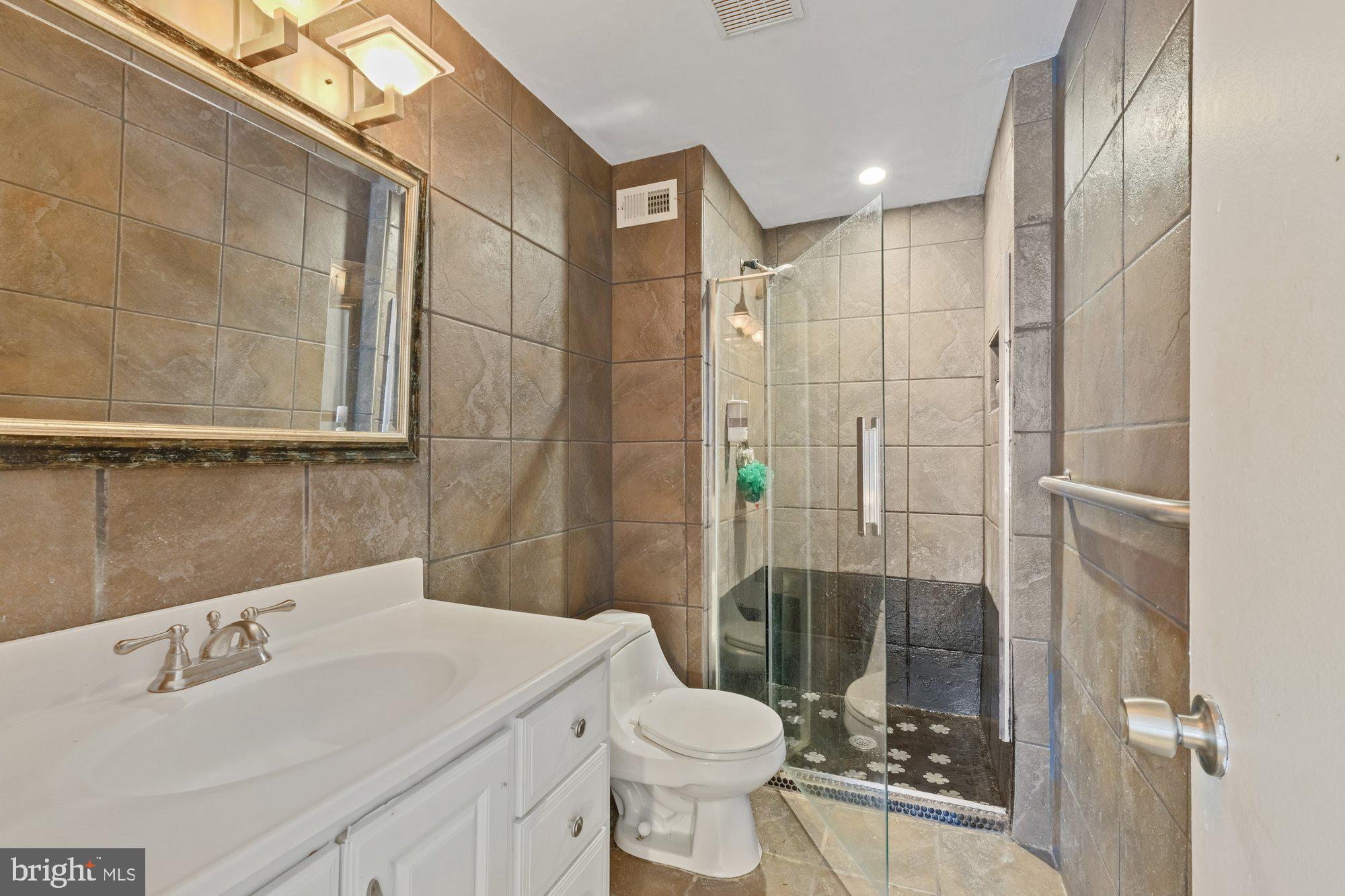 THOMAS CHOICE - Residential