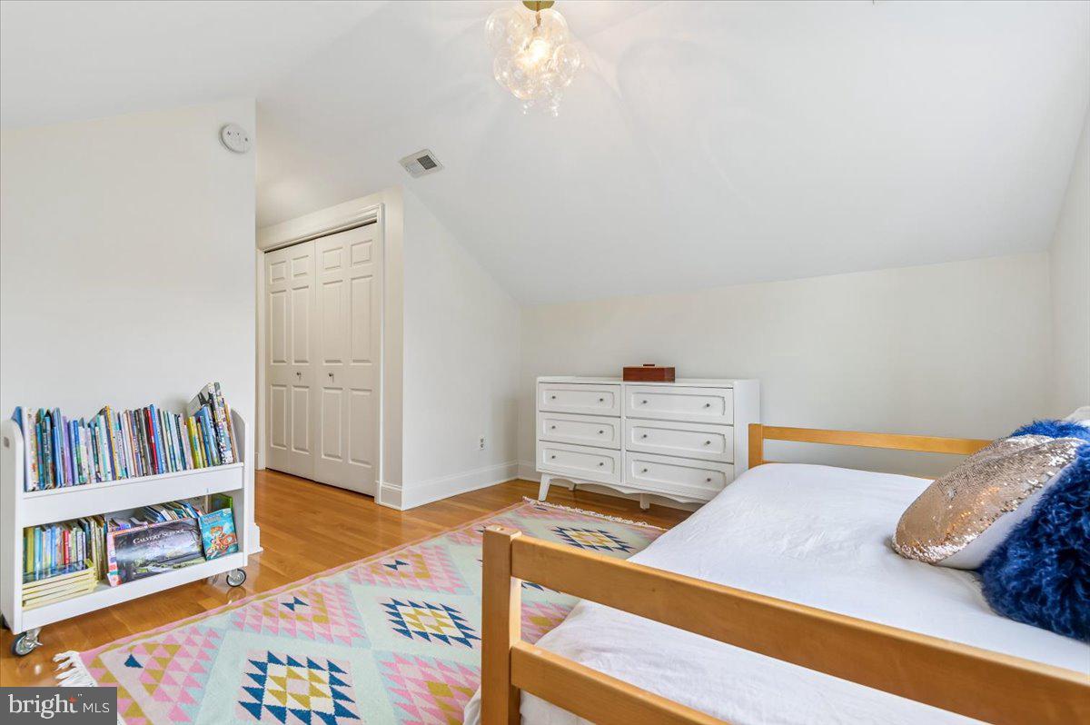 RUXTON - Residential