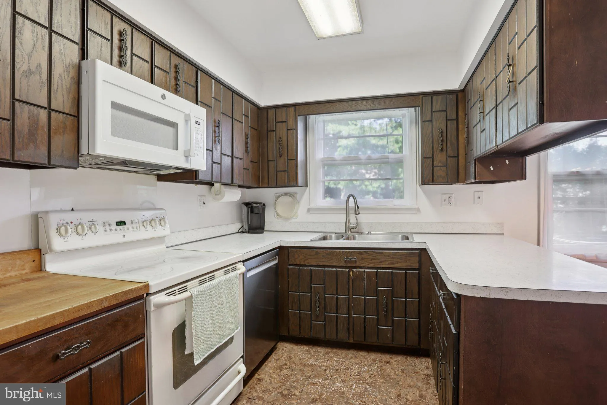 Warrington, Pennsylvania 18976, United States, 4 Bedrooms Bedrooms, ,3 BathroomsBathrooms,Residential,Pending,161153