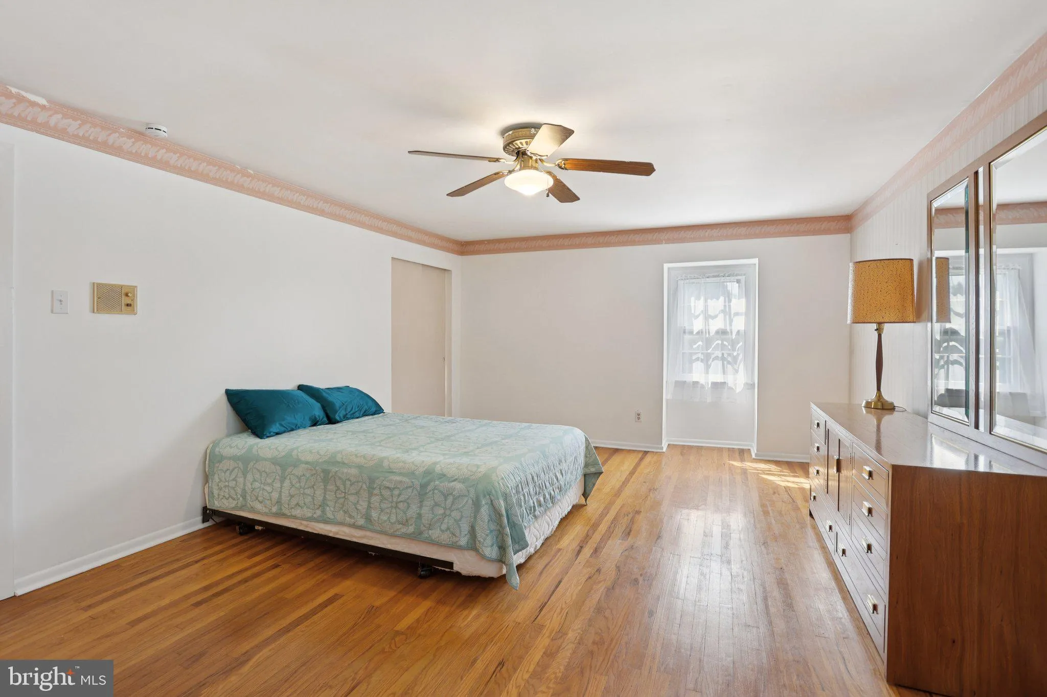 Warrington, Pennsylvania 18976, United States, 4 Bedrooms Bedrooms, ,3 BathroomsBathrooms,Residential,Pending,161153