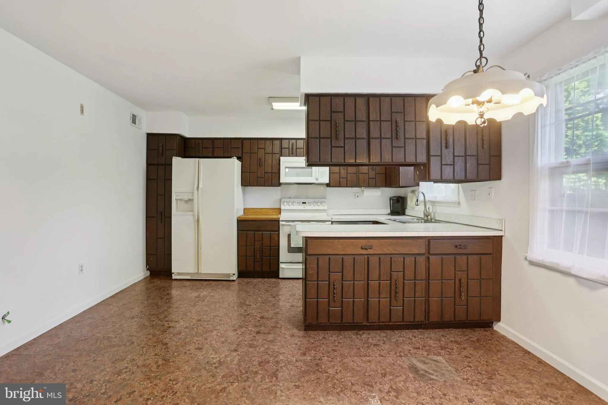 Warrington, Pennsylvania 18976, United States, 4 Bedrooms Bedrooms, ,3 BathroomsBathrooms,Residential,Pending,161153