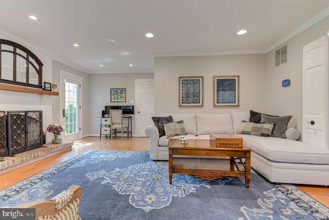 FOXVALE FARM - Residential Lease