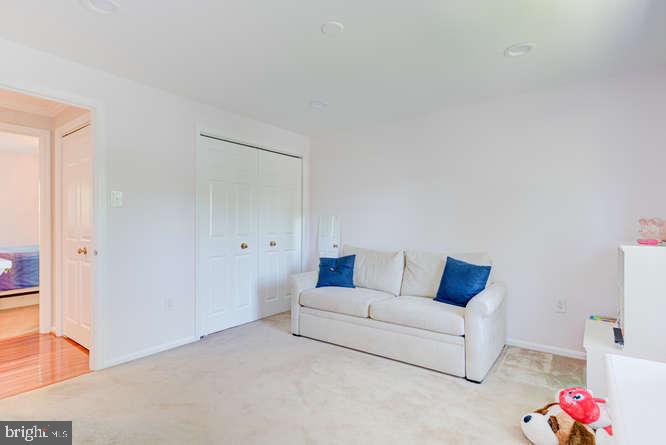 FOXVALE FARM - Residential Lease