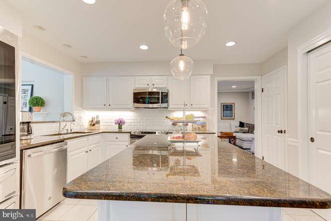 FOXVALE FARM - Residential Lease