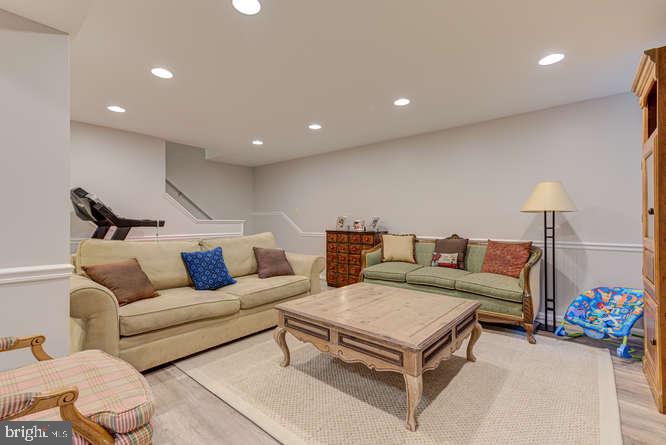 FOXVALE FARM - Residential Lease