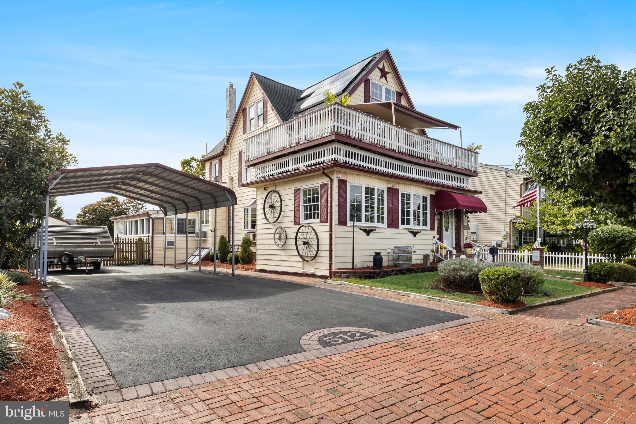 512 RIVER DRIVE