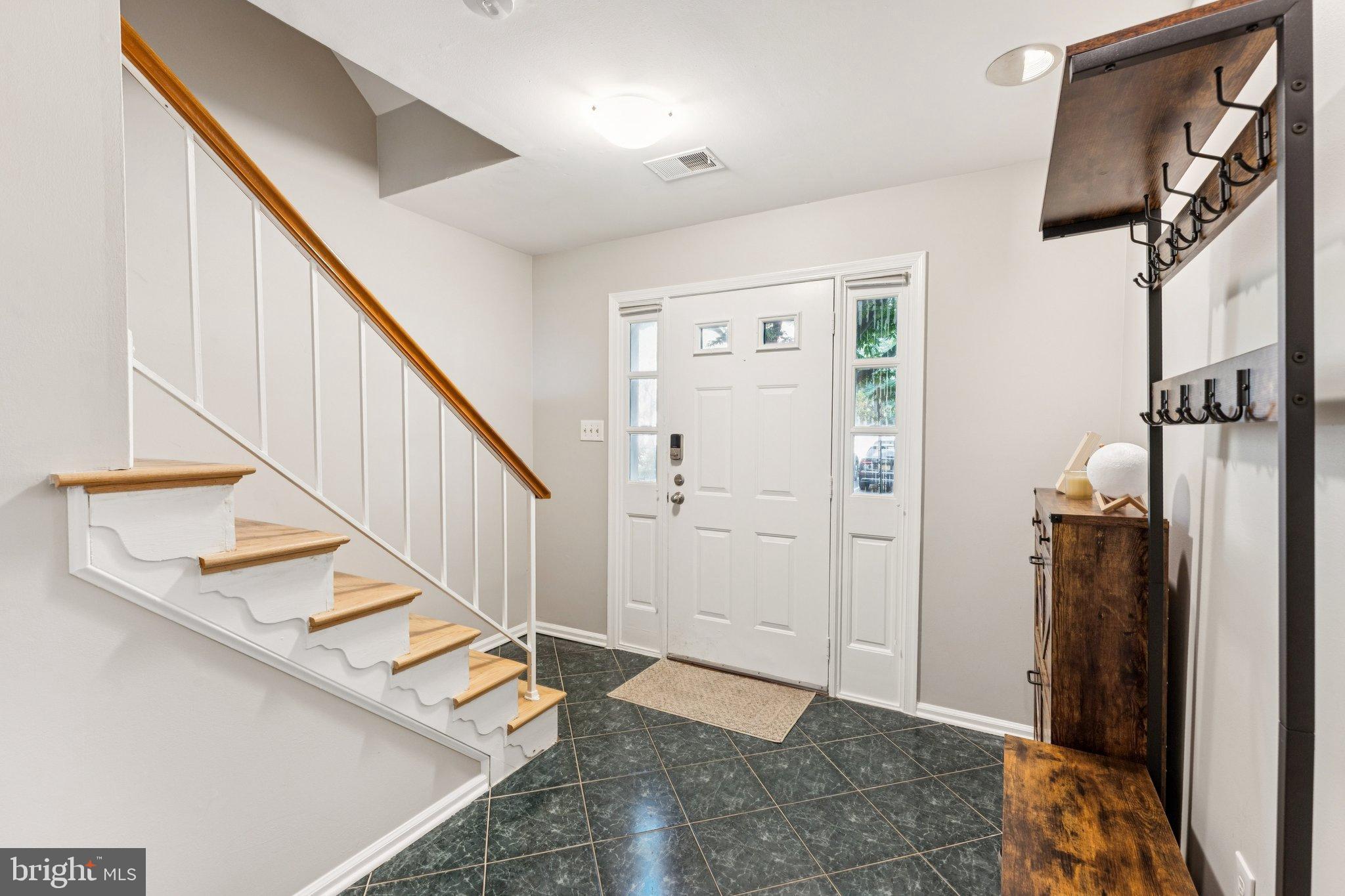 5106 HERITAGE LANE