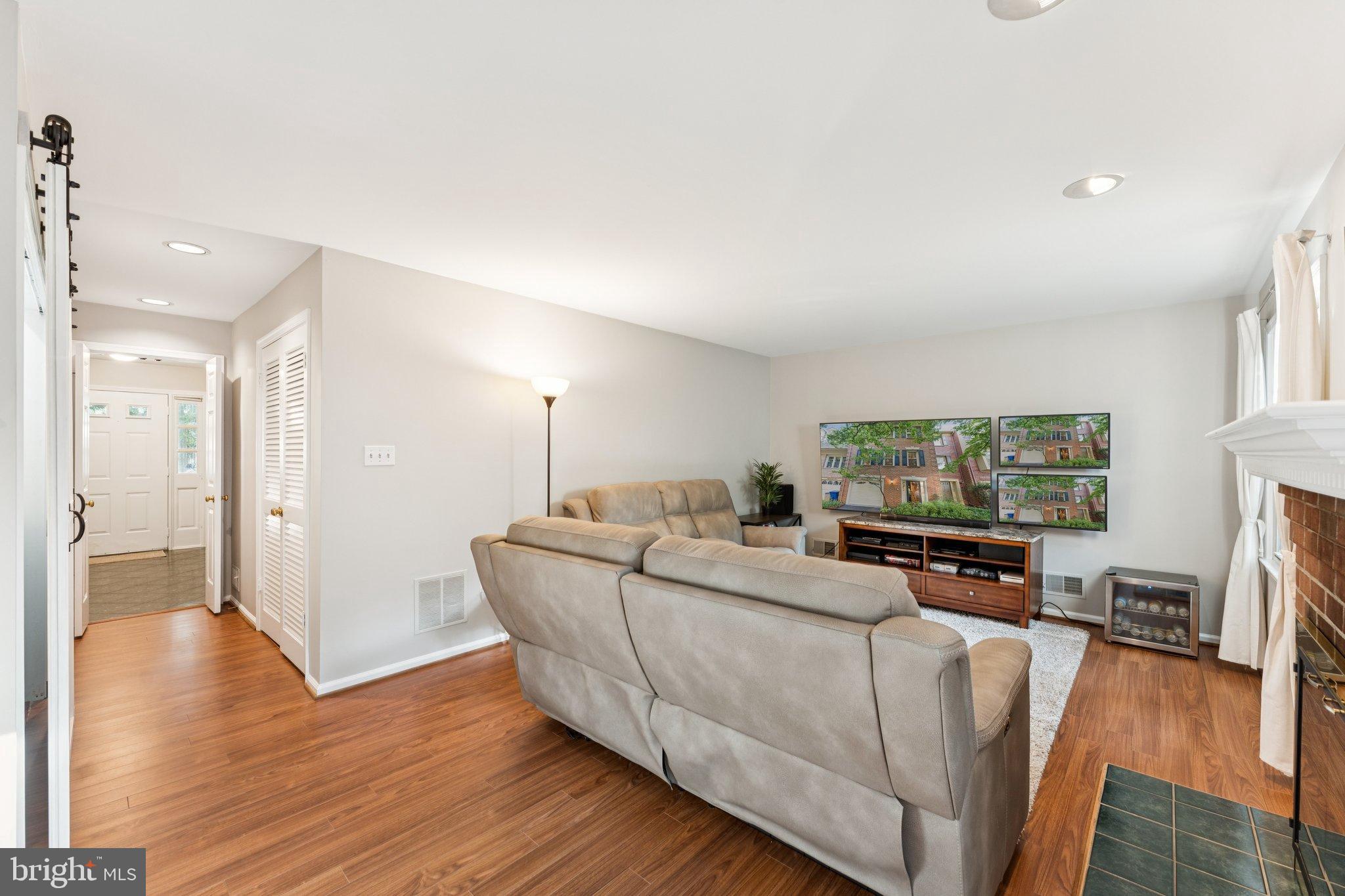 5106 HERITAGE LANE
