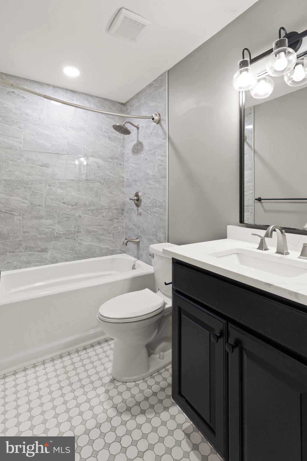 THE POINTE - Residential Lease