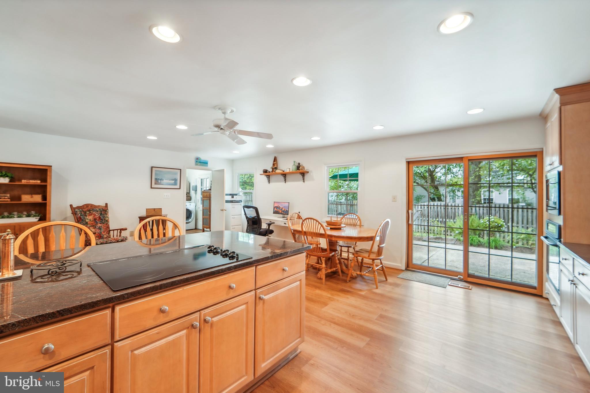 CROFTON TOWNE/PARK - Residential