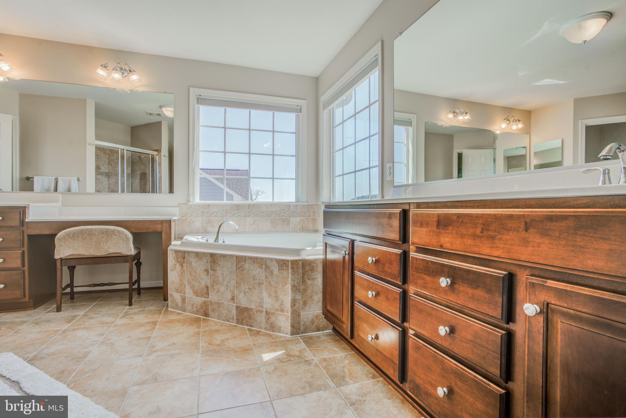 BONNIE VIEW - Residential