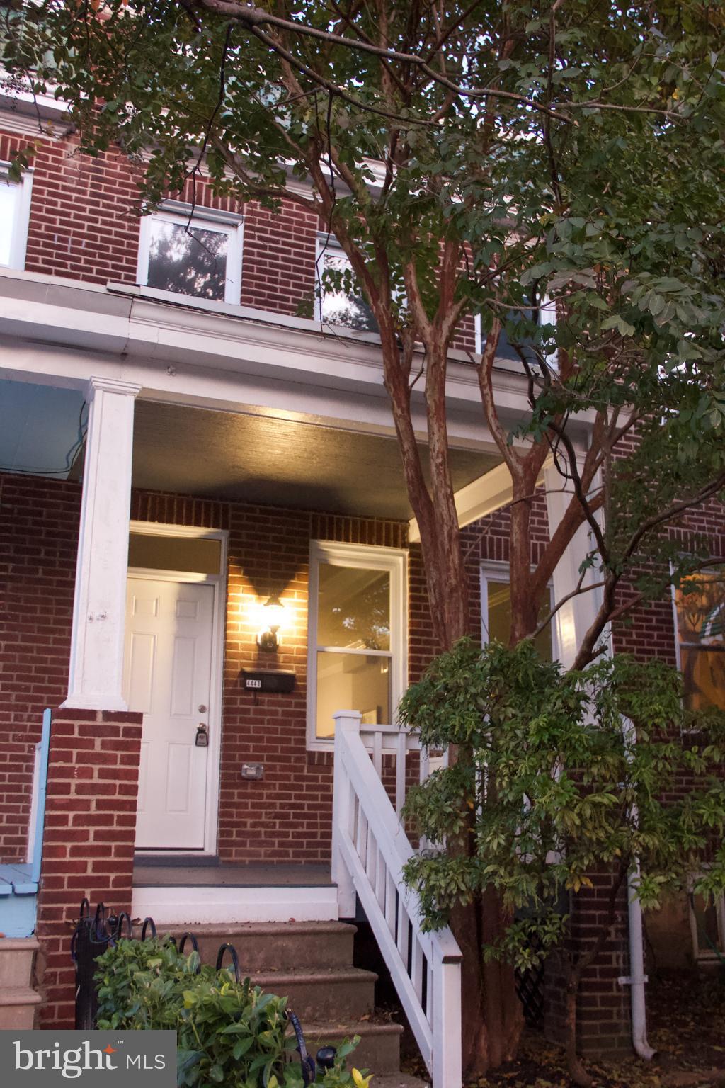 MEDFIELD - Residential