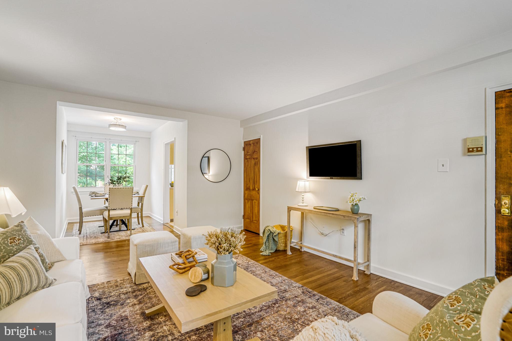 2 AUBURN COURT A