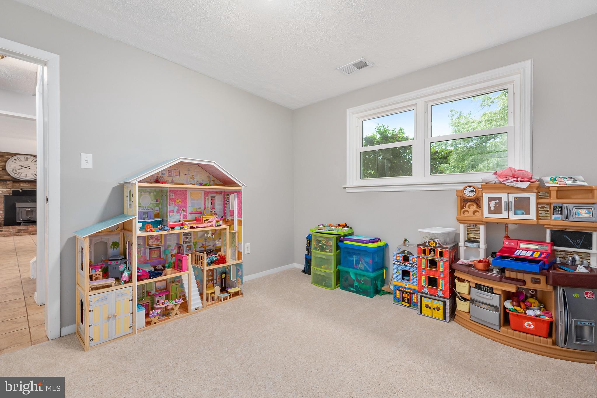 SHORE ACRES - Residential