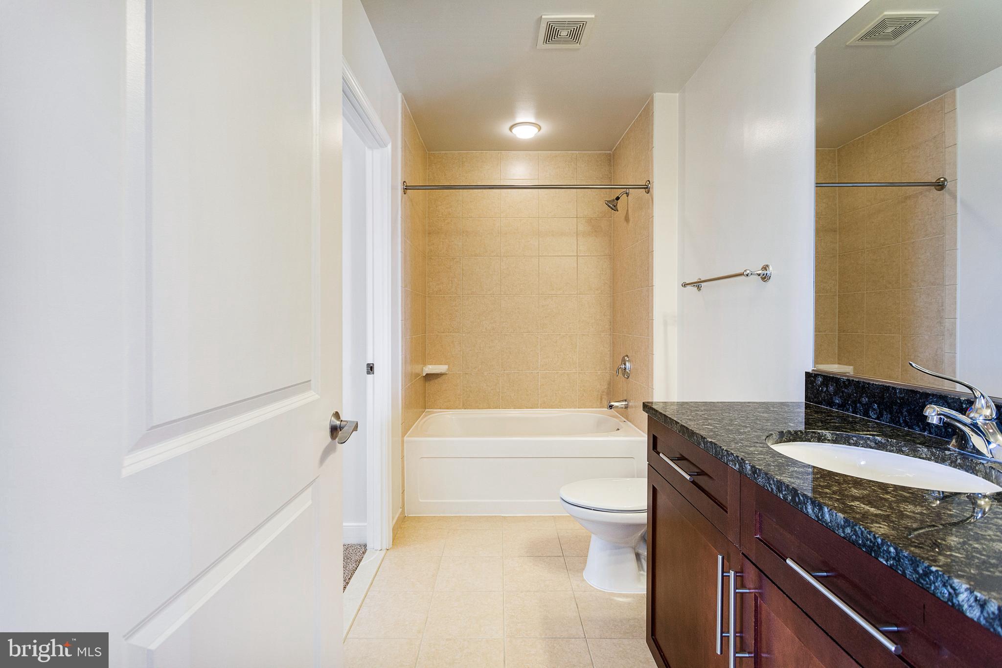 NATIONAL HARBOR - Residential Lease