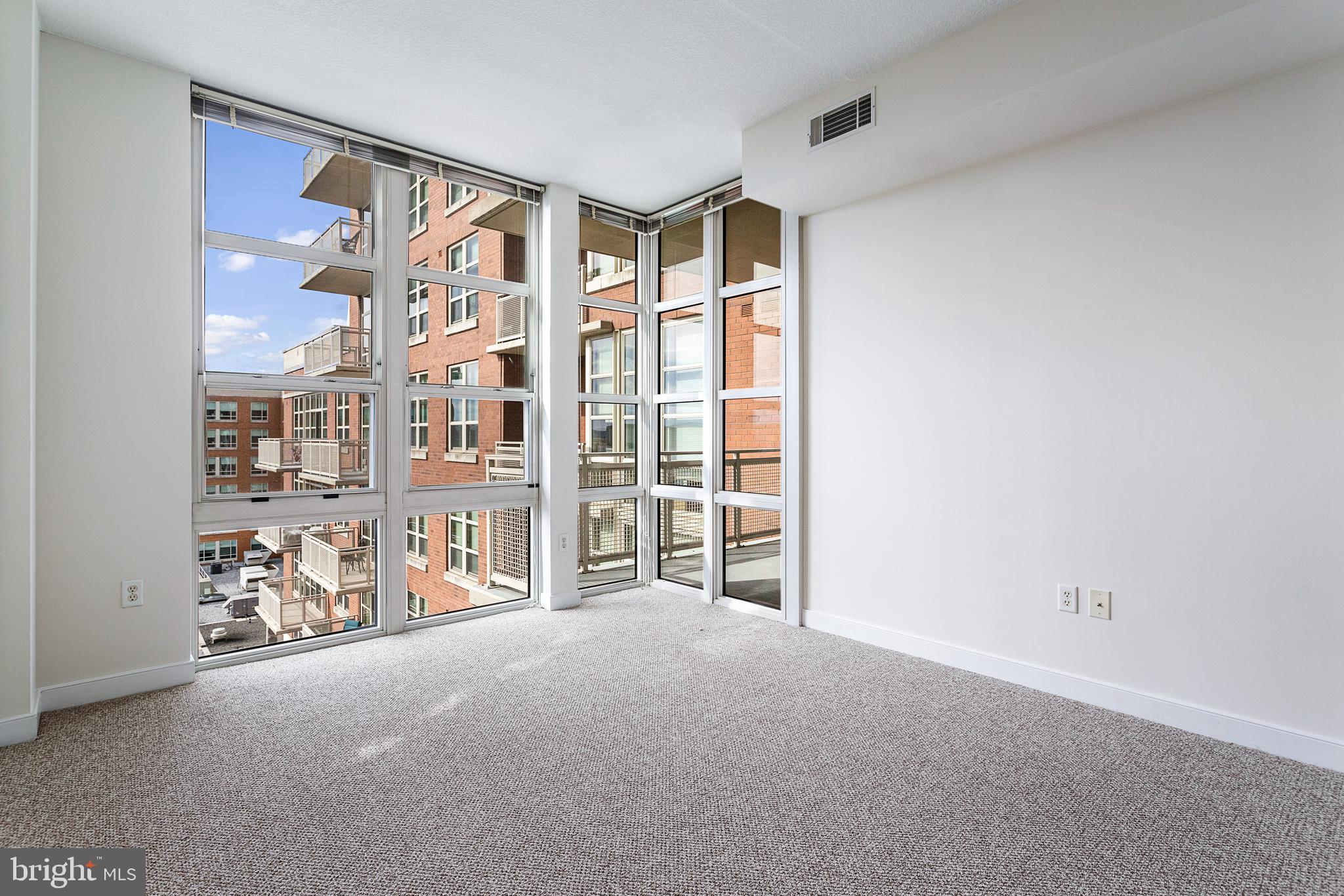 NATIONAL HARBOR - Residential Lease