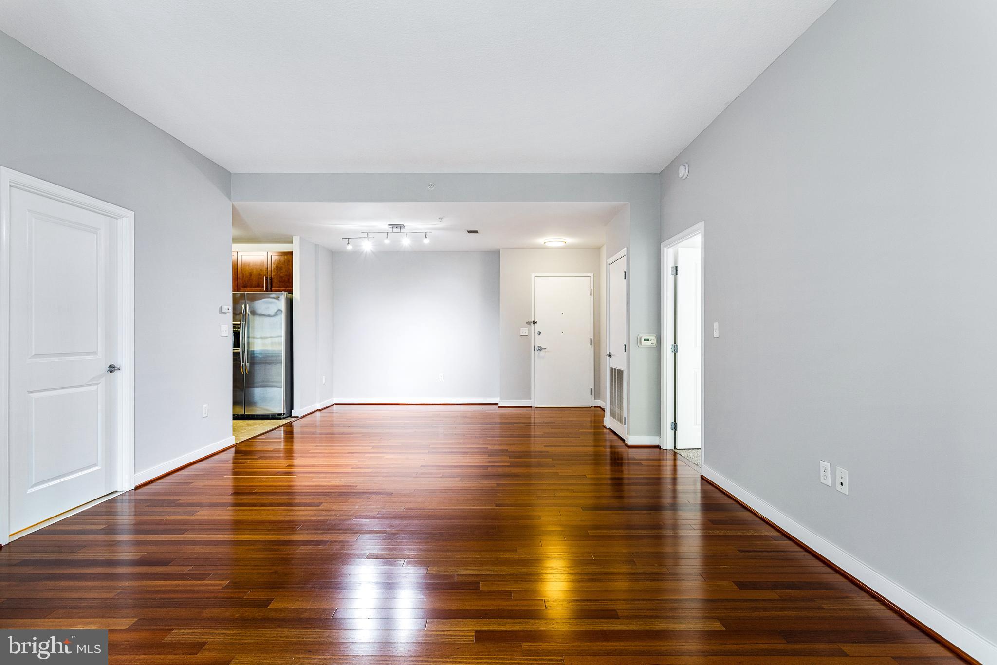 NATIONAL HARBOR - Residential Lease