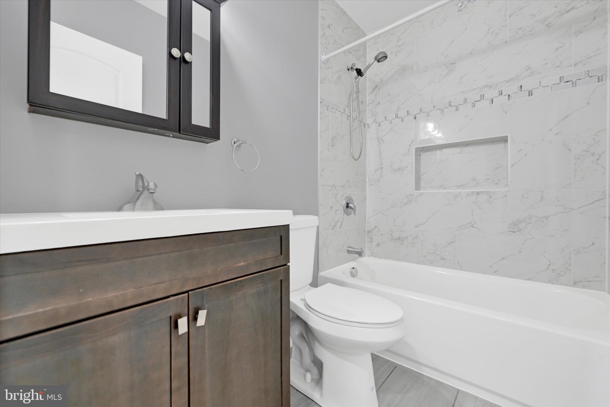 ROSEDALE - Residential