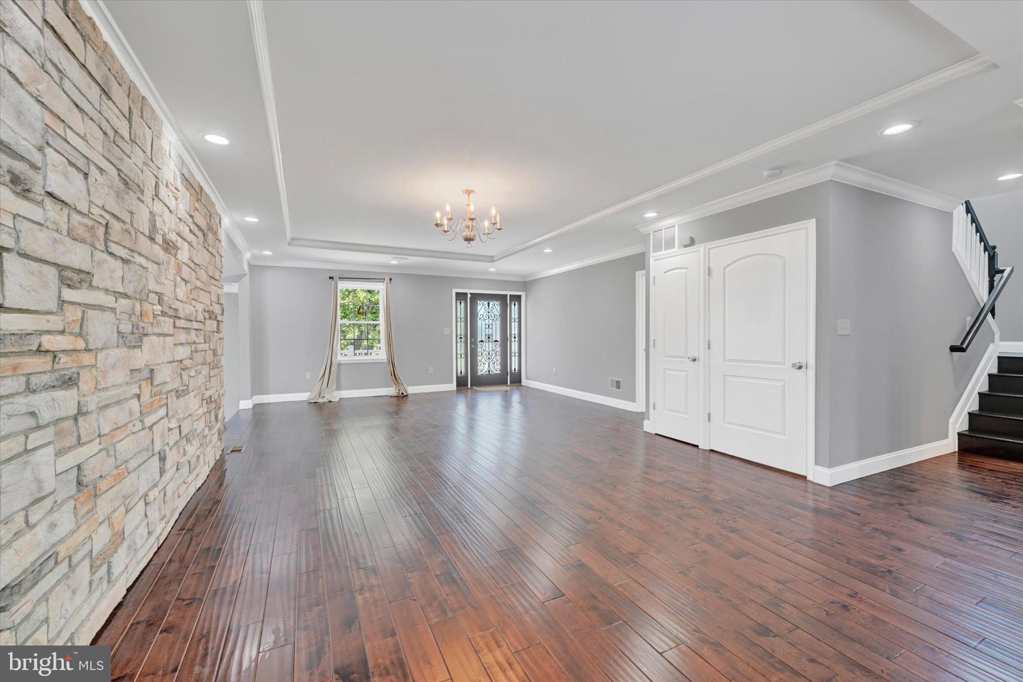 ROSEDALE - Residential