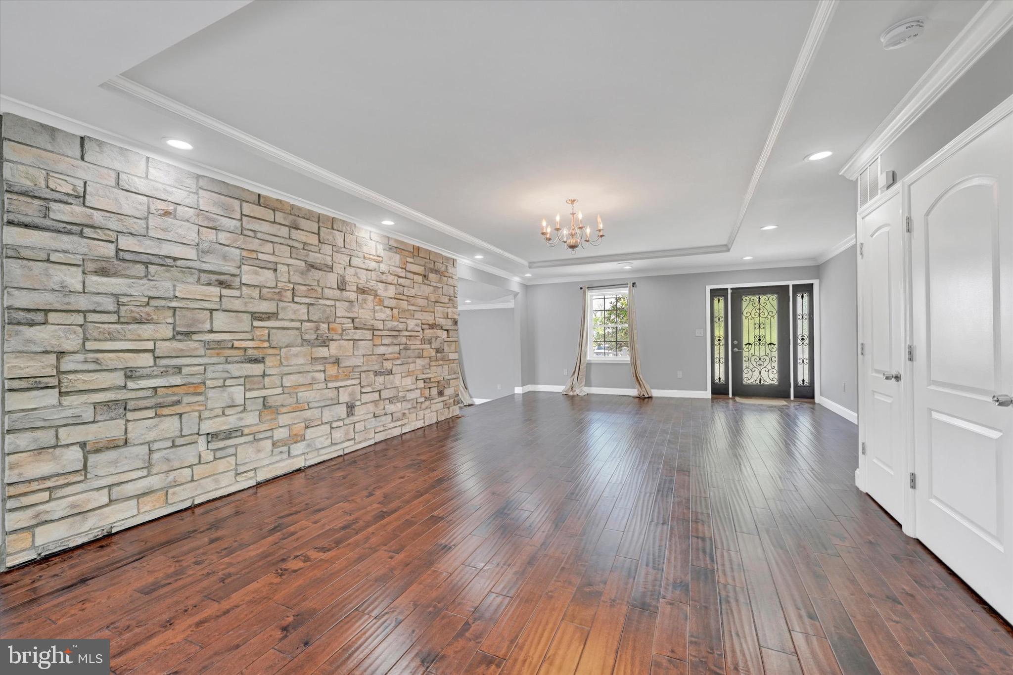 ROSEDALE - Residential