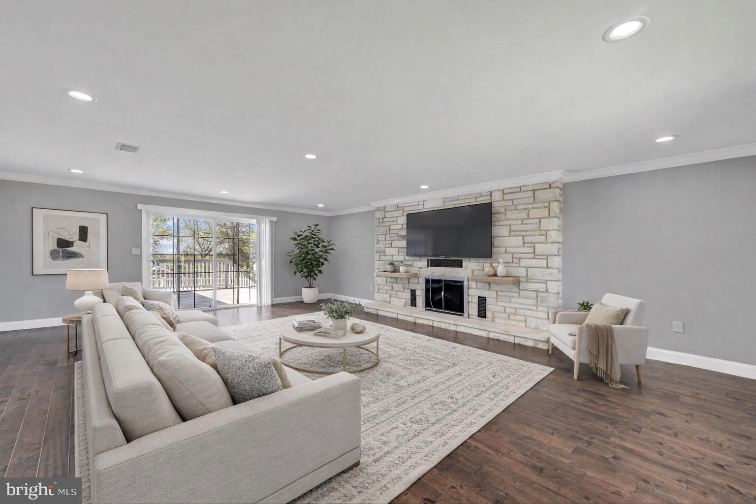 ROSEDALE - Residential