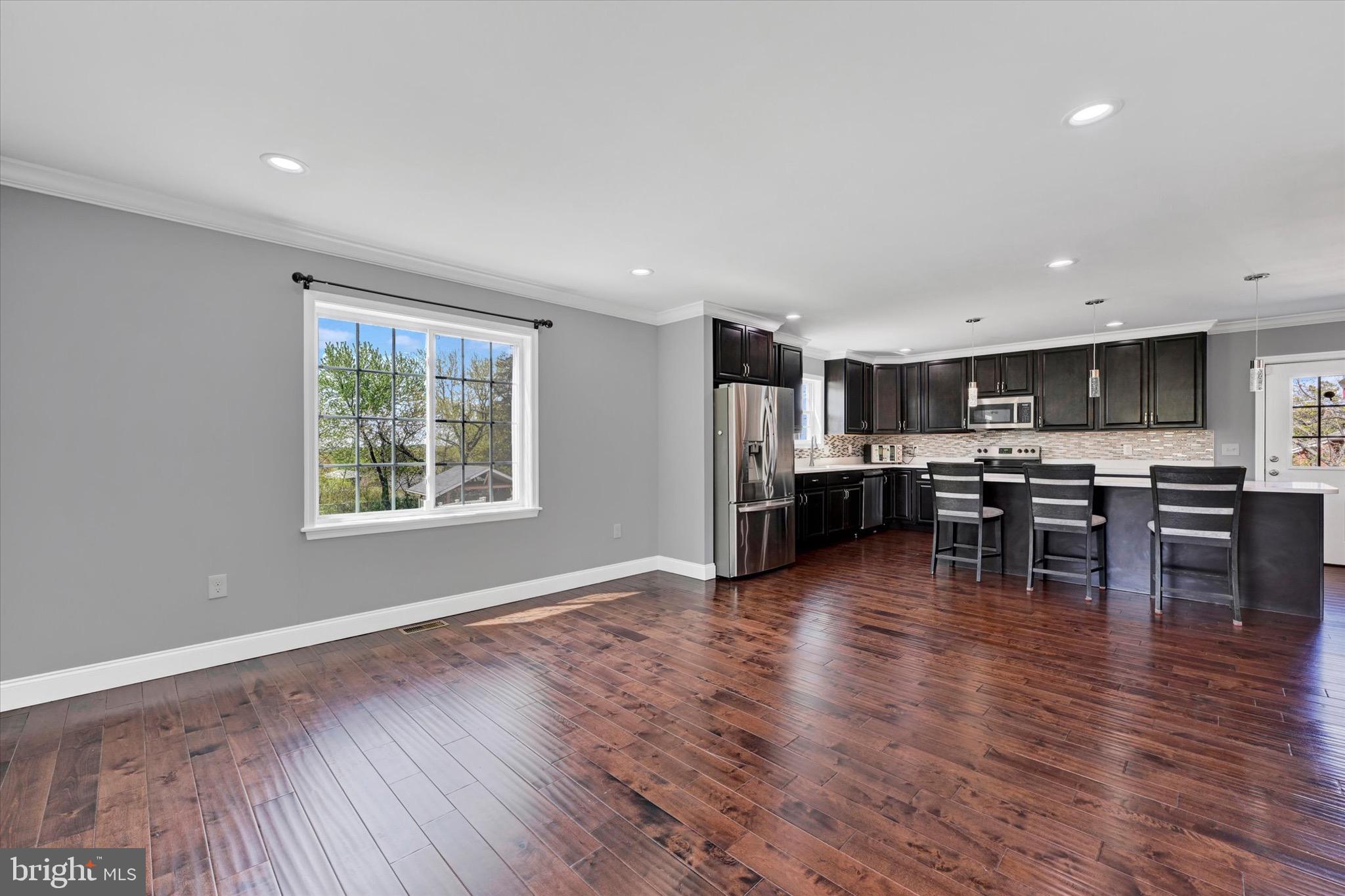 ROSEDALE - Residential