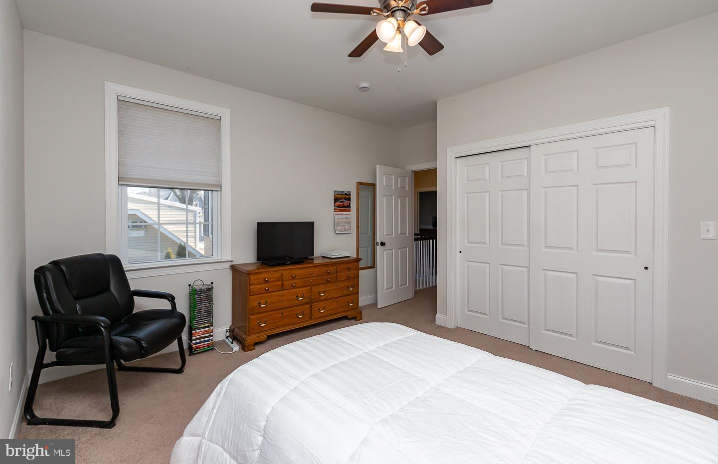 OAKMONT - Residential