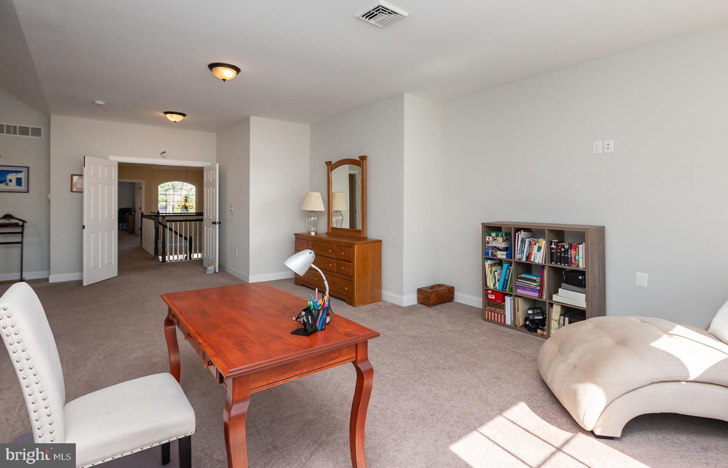 OAKMONT - Residential