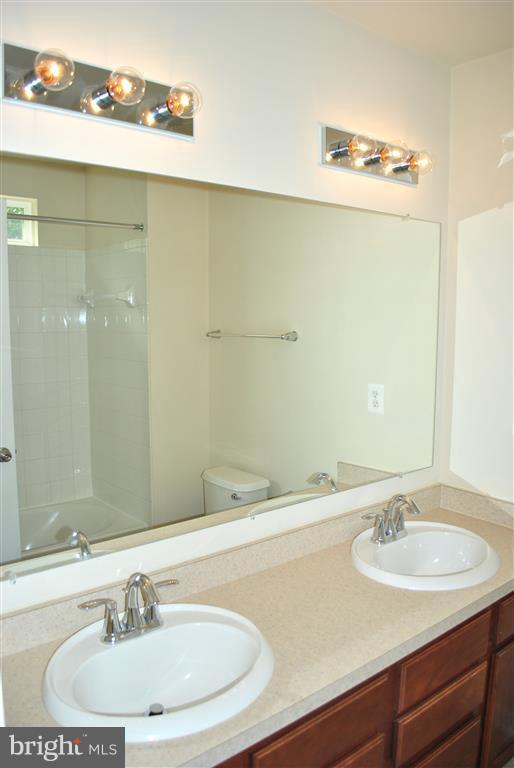 TANYARD SPRINGS - Residential Lease