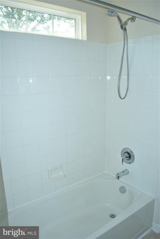 TANYARD SPRINGS - Residential Lease